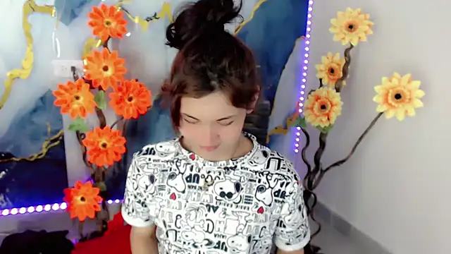 NathalialLooes online show from 06.15.26
