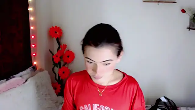 NathalialLooes online show from 06.18.26
