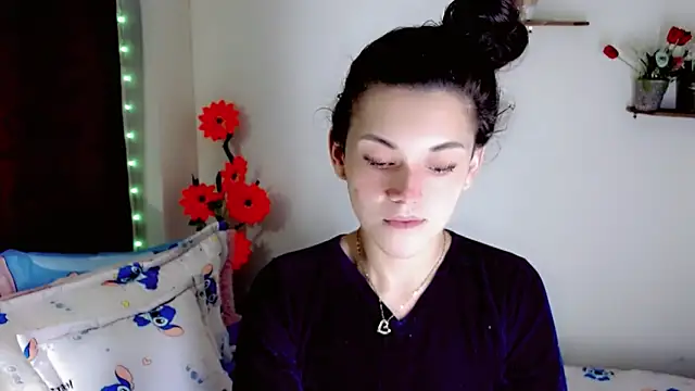 NathalialLooes online show from 06.19.26