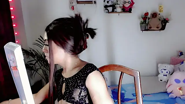 NathalialLooes online show from 06.24.26