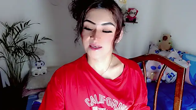 NathalialLooes online show from 06.25.26