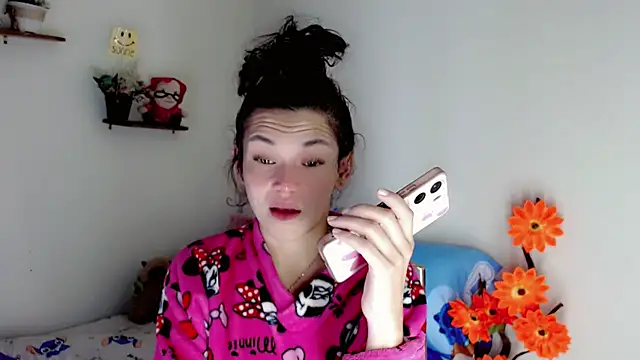 NathalialLooes online show from 06.26.26