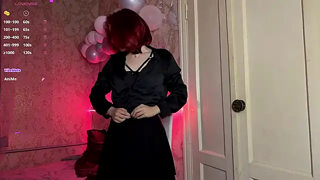 LaurynGeisinger online show from 04.26.26