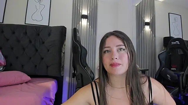 Snapshot of SARHA_ANTONELLI chatting on 04.30.26 SARHA ANTONELLI online show from 04.30.26