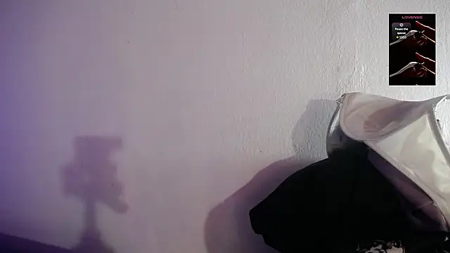 Snapshot of sienna_rose_pym chatting on 03.25.26 sienna rose pym online show from 03.25.26