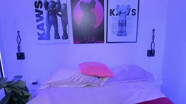 Maddie Rosee online show from 03.17.26