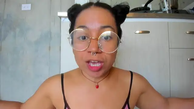 chiarafustox online show from 04.26.26