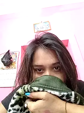 Snapshot of floraqueen2169 chatting on 02.17.26 floraqueen2169 online show from 02.17.26