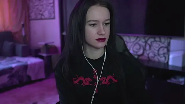 Carolina G0lden online show from 02.22.26