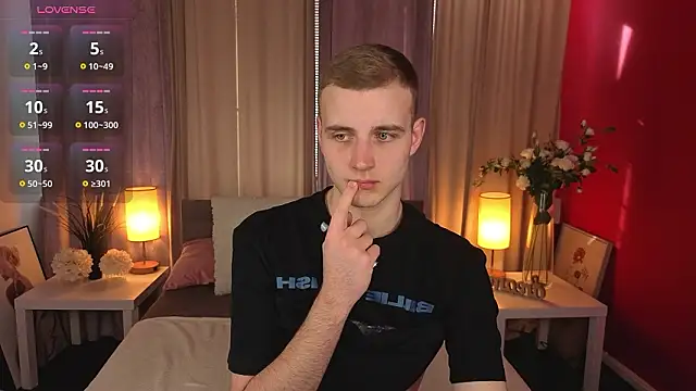 HereAlexColee online show from 03.09.26