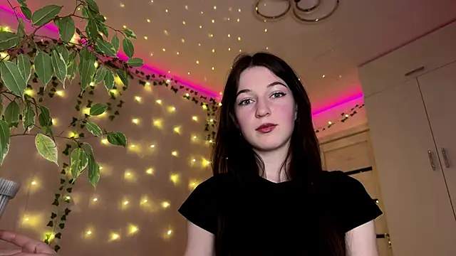 Snapshot of DianneBarke chatting on 02.15.26 DianneBarke online show from 02.15.26