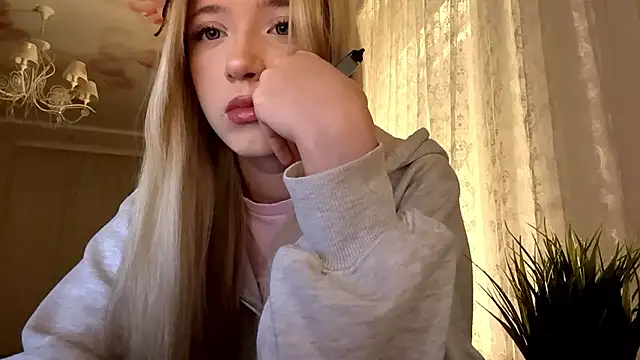 IvyArmbrister online show from 03.06.26