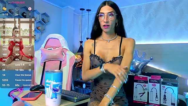 Snapshot of kylliefox_ chatting on 09.13.25 kylliefox online show from 09.13.25