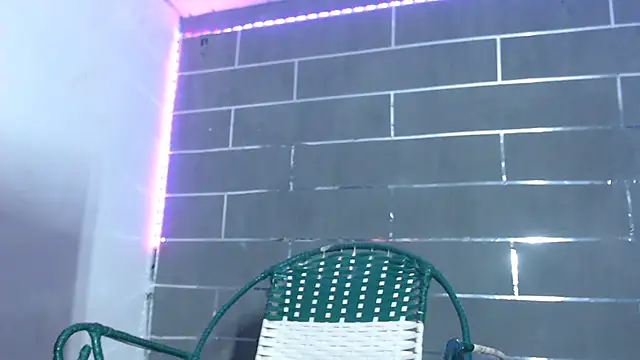 Snapshot of analyn-2027 chatting on 06.19.26 analyn-2027 online show from 06.19.26