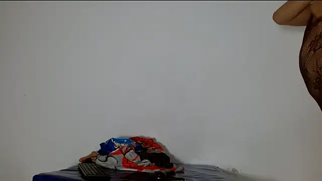 Snapshot of arielnoir6958 chatting on 03.08.26 arielnoir6958 online show from 03.08.26