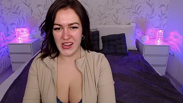 Snapshot of b1ushf1owerr chatting on 02.02.26 b1ushf1owerr online show from 02.02.26