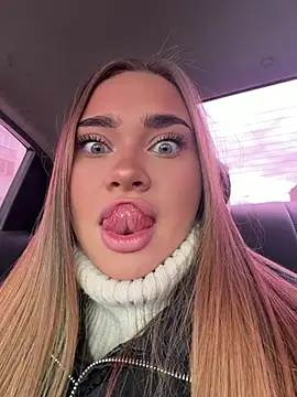MonicaWestt online show from 05.02.26