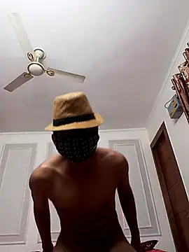 Snapshot of littlejohny47 chatting on 02.20.26 littlejohny47 online show from 02.20.26