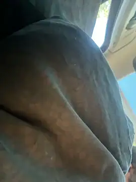 makemestayhard online show from 03.27.26