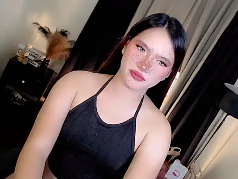 Snapshot of IsabellaXoXo69 chatting on 07.17.26 IsabellaXoXo69 online show from 07.17.26