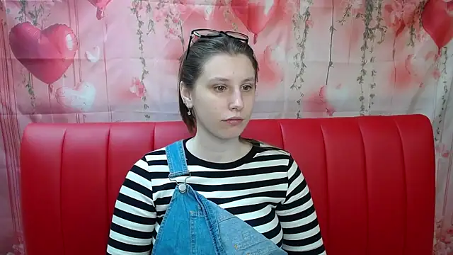 LilianaShine online show from 04.30.26