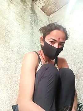 Sunali Bendre online show from 02.22.26