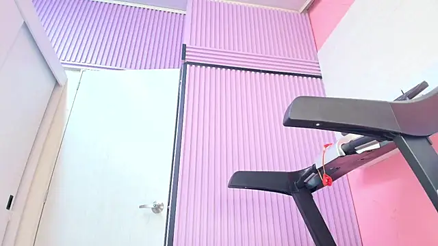 NaomiAmazing01 online show from 05.28.26