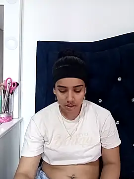 Snapshot of Diva_noir chatting on 02.15.26 Diva noir online show from 02.15.26