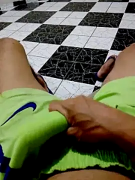 Snapshot of miximilian chatting on 03.18.26 miximilian online show from 03.18.26