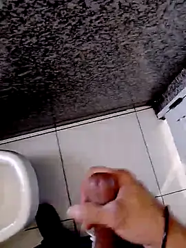 Snapshot of miximilian chatting on 03.27.26 miximilian online show from 03.27.26