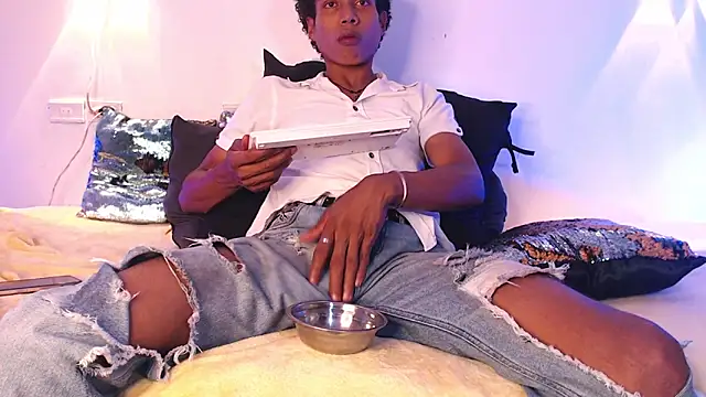 Walkers05 online show from 02.20.26