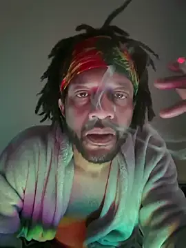 Snapshot of magic_man1085 chatting on 02.01.26 magic man1085 online show from 02.01.26