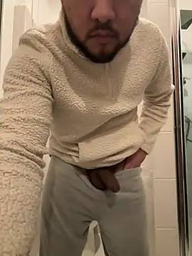 Snapshot of latinocalientehot chatting on 03.26.26 latinocalientehot online show from 03.26.26