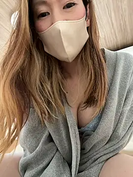 ayumi7 online show from 03.18.26