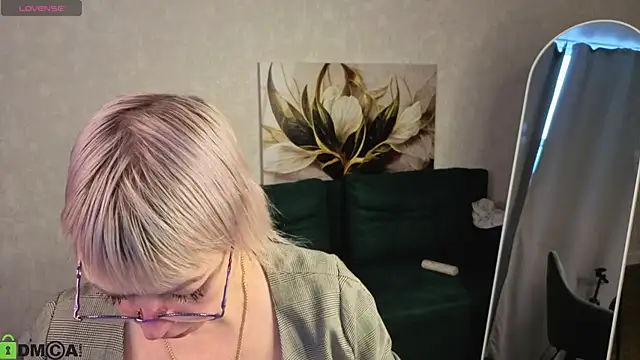 Ann Annise online show from 02.25.26