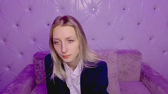 Akiro Kim7 online show from 03.06.26