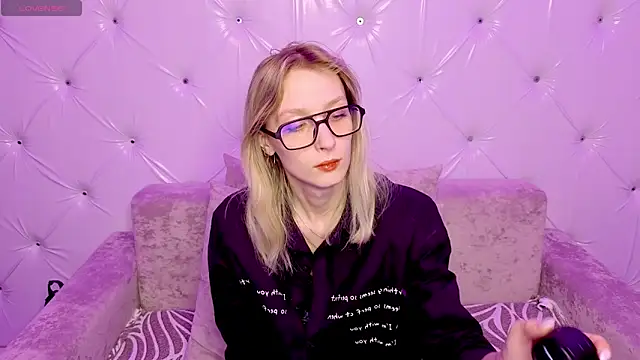 Akiro Kim7 online show from 03.24.26