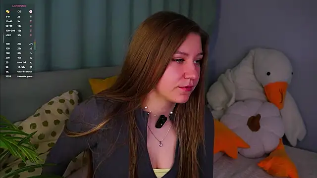 ShantellAngulo online show from 04.29.26