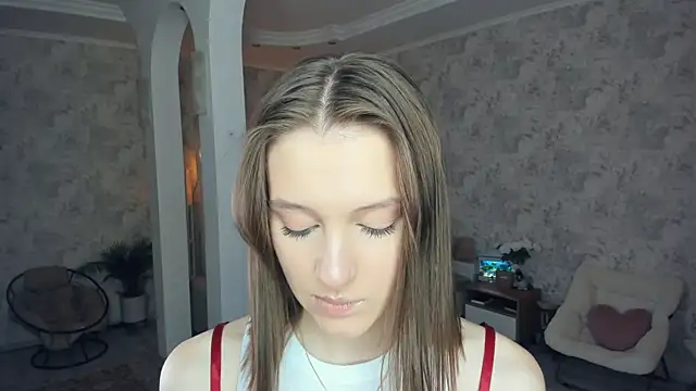 Snapshot of LianneBynon chatting on 06.26.26 LianneBynon online show from 06.26.26