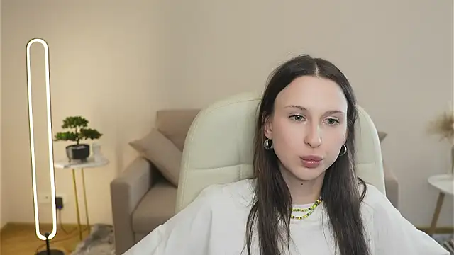 VinniePoplar online show from 02.03.26