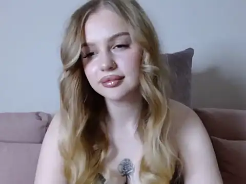 Snapshot of AmandaFlirty chatting on 02.02.26 AmandaFlirty online show from 02.02.26