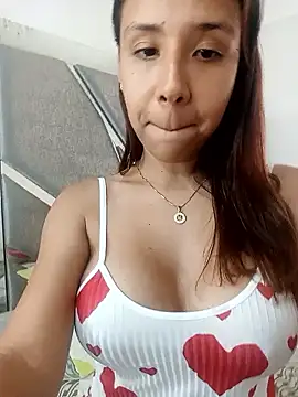Snapshot of MiaSantana_ chatting on 06.15.26 MiaSantana online show from 06.15.26