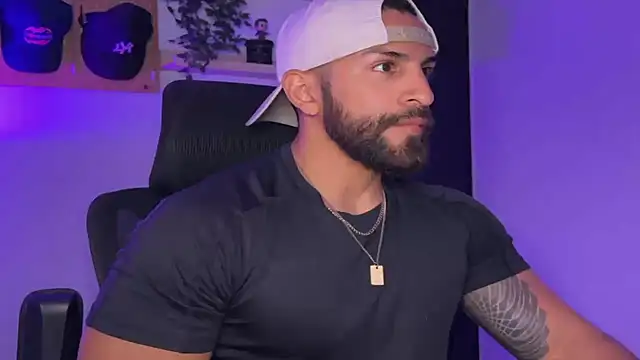 Snapshot of SamDornan51 chatting on 03.18.26 SamDornan51 online show from 03.18.26