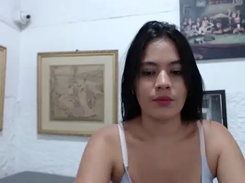 JulianaLopera1 online show from 04.06.26