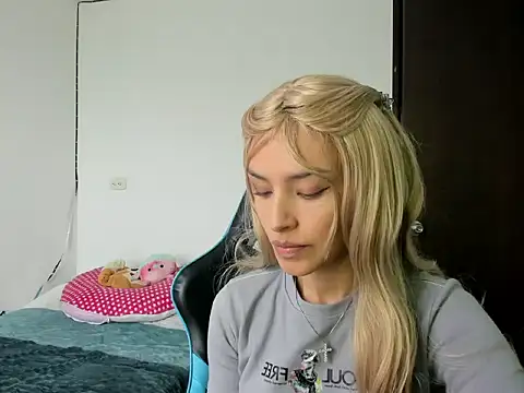 Megan Blue  online show from 02.24.26