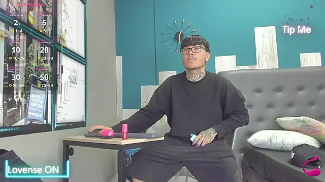 Snapshot of noah_west19 chatting on 02.02.26 noah west19 online show from 02.02.26