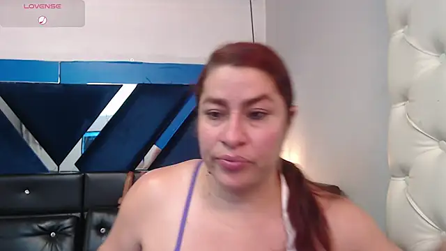 Snapshot of Alison-mar chatting on 06.20.26 Alison-mar online show from 06.20.26