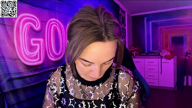 Snapshot of Vellora_ chatting on 03.17.26 Vellora online show from 03.17.26