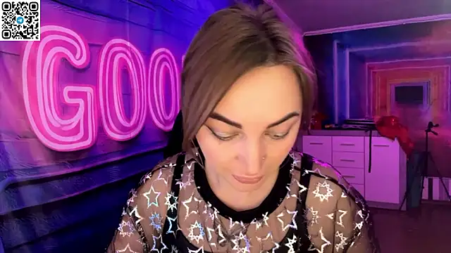 Snapshot of Vellora_ chatting on 03.29.26 Vellora online show from 03.29.26