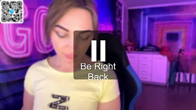 Snapshot of Vellora_ chatting on 03.29.26 Vellora online show from 03.29.26